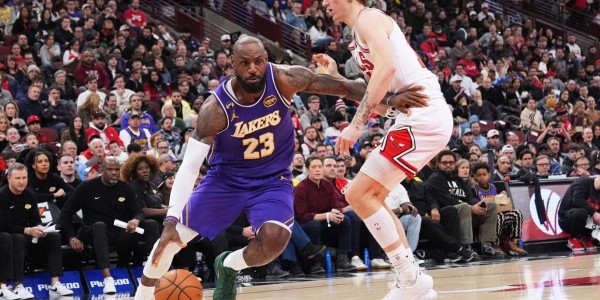 开云体育中国官方网站地址-詹姆斯24+5创NBA历史第1神迹！东契奇46+7+11+8记3分刷爆纪录