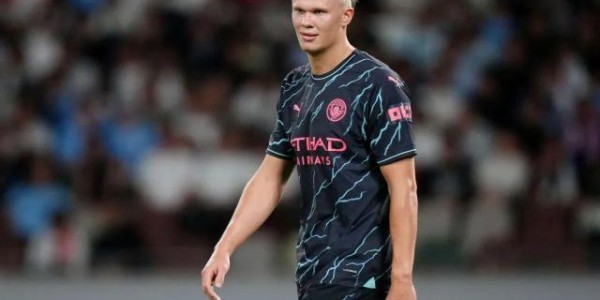 开云体育中国官方网站地址-小将闪光战，拉波尔特定胜负，曼城热身2比1拜仁