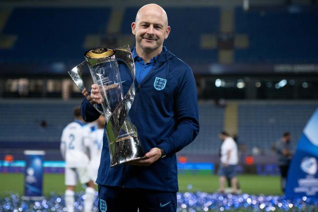 1721311859401072731.jpg head-coach-lee-carsley-england-917558667.jpg